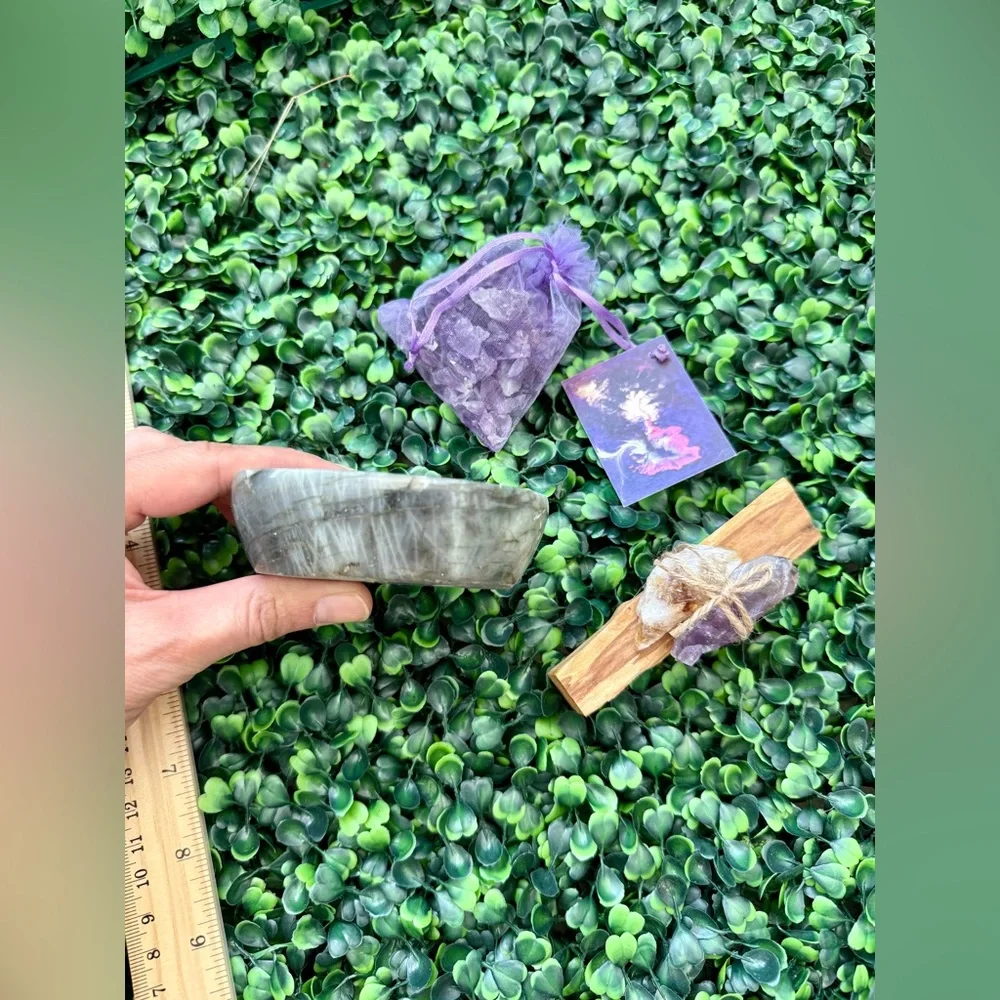 Labradorite Bowl Gift Set with Palo Santo, Amethyst & Citrine